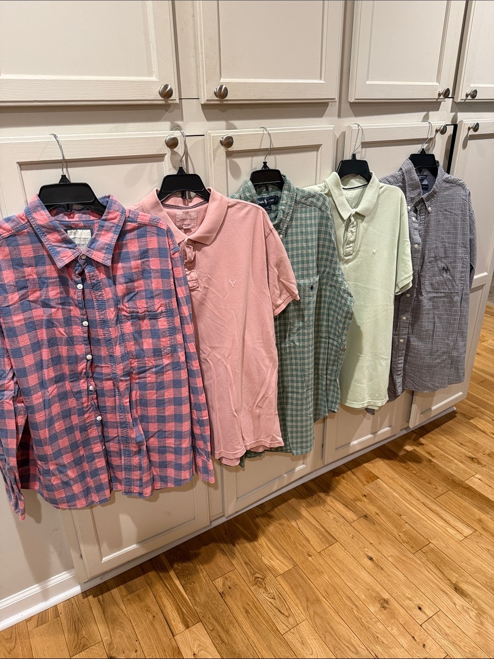 Bundle of 5 Men’s Shirts American Eagle, Ralph Lauren, & Nautica size XL